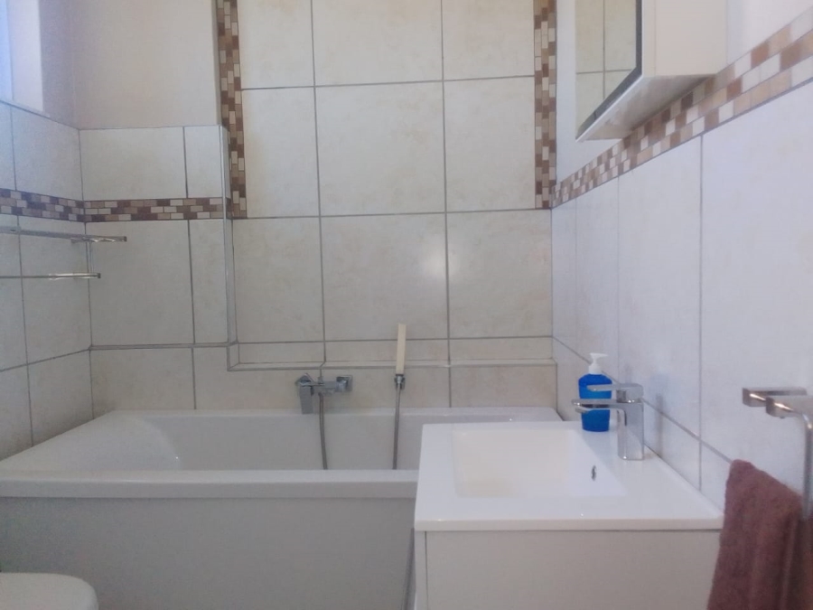 To Let 3 Bedroom Property for Rent in Quigney Eastern Cape